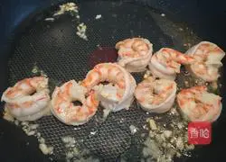 Illustration of how to make baked Italian alphabet pasta with tomatoes and shrimps 4