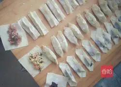 Three-trap pot stickers Illustration of how to do it 5