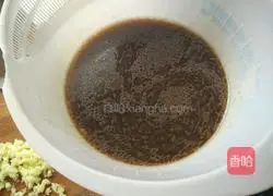 Illustration of how to make braised potato and green beans noodles 7