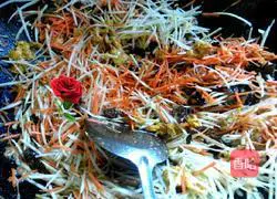 Illustration of how to make vegetarian fried rice noodles 7