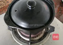 Illustration of Braised Eggplant Claypot Rice 3