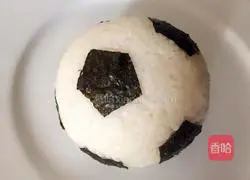 Football Rice Ball Recipe 4