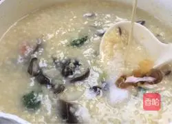 Illustration of making black fungus and millet porridge 8