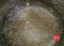 Illustration of how to make chive spring rolls 5