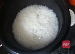 Illustration of how to make braised rice with potatoes and beans 14