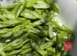 Illustration of how to make braised beans and rice 2