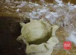 Illustration of how to make Lantern Festival lanterns 5