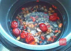 Illustration of how to improve eyesight and nourish kidney porridge 3