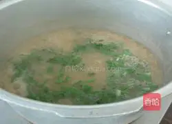 Illustration of how to make lean meat porridge 8