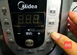 Illustration of how to make chestnut and millet porridge 6