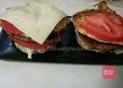 Illustration of how to make homemade pork chop luxury burger 6