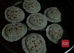 Illustration of how to make shepherd's purse box 7