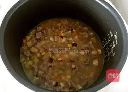 Illustration of Homemade Cantonese Sausage Braised Rice 5