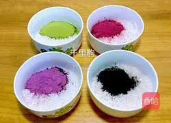 Illustration of how to make colorful rice balls 1