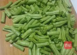 Illustration of braised beans and noodles 2