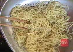 Illustration of making cold noodles 3