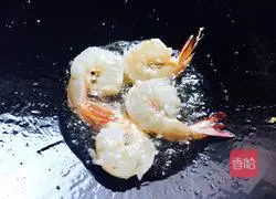 Illustration of how to make fried rice noodles with qinxiang 7