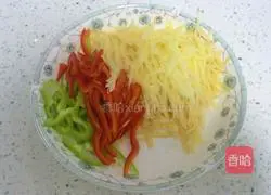 Illustration of how to make potato shredded burritos 5