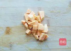 Illustration of how to make sweet potato oatmeal and millet porridge 3