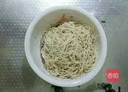 Illustration of how to make saliva cold noodles 16