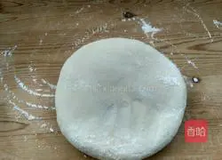 Red Illustration of how to make oil flower rolls 2