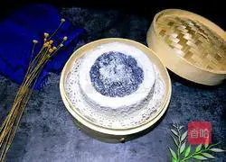 Illustration of how to make blue and white porcelain rice flour steamed cake 12