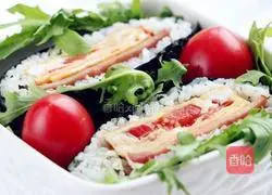 Illustration of how to make seaweed rice ball bento 14