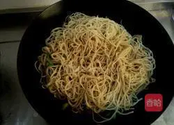 Illustration of making braised beans and noodles 10