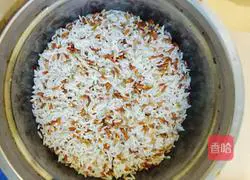 Illustration of how to make stewed rice with potatoes, carrots and bacon 9