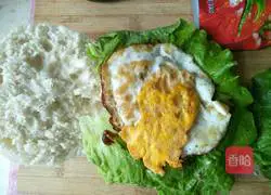 Illustration of how to make a big burger with steamed buns 6