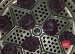 Illustration of how to make purple sweet potato rolls 4