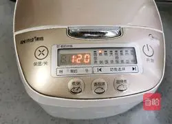 Illustration of how to make peanut rice porridge 7