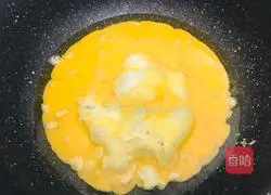 Illustration of how to make spicy pepper and egg rice bowl 5