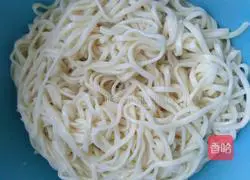 Illustration of homemade cold noodles 4