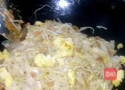 Illustration of how to make fried rice noodles 4