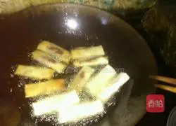 How to make fried sweet potato and bean paste spring rolls Illustration 4