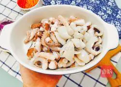 Illustration of how to make squid bibimbap 6