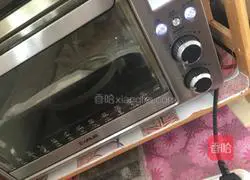 Illustration of making homemade thousand-layer sugar-free and oil-free cake box 11