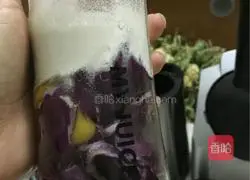 Illustration of how to make your own colorful spring rolls 1