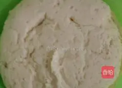 Illustration of how to make sesame and green onion flower rolls 1