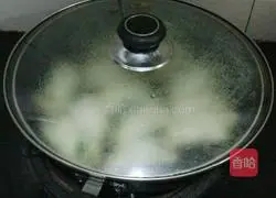 Illustration of how to make pot stickers 9