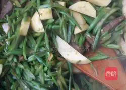 Illustration of how to make potato and beans braised noodles 5