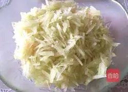 Illustration of how to make pork pot stickers with melon skin 4