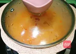 Illustration of how to make tomato, chicken and cheese stir-fry rice 12