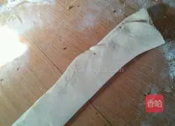 Scallion rolls.Illustration of how to make them 3