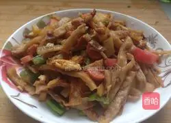 Illustration of how to make fried potato pancakes 11