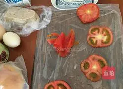 Illustration of how to make sliced meat burger 3