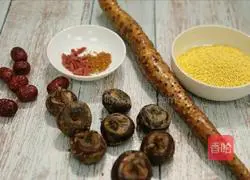 Nourishing the spleen and moisturizing the lungs Illustration of how to make porridge 1