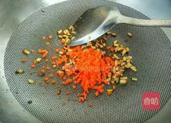 Illustration of how to make three-color quinoa rice balls with mushrooms and shrimps 10