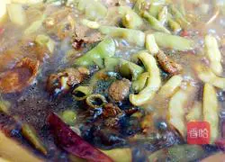 Illustration of how to make braised beans and noodles 6